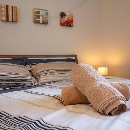 Modern Apt In The Heart Of Maltese Nightlife St. Julian's Exterior foto